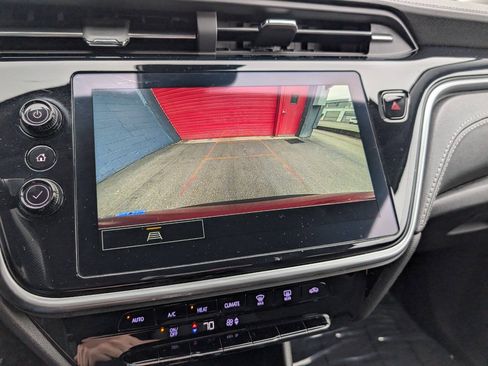 Used 2023 Chevrolet Bolt EUV LT FWD image 13
