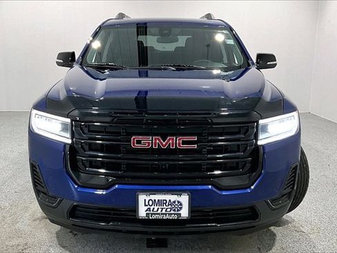 Used 2023 GMC Acadia SLE image 2