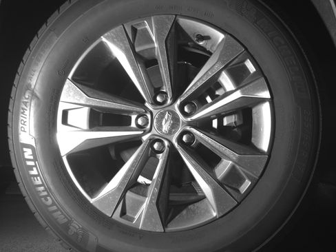 Used 2025 Chevrolet Equinox LT image 13