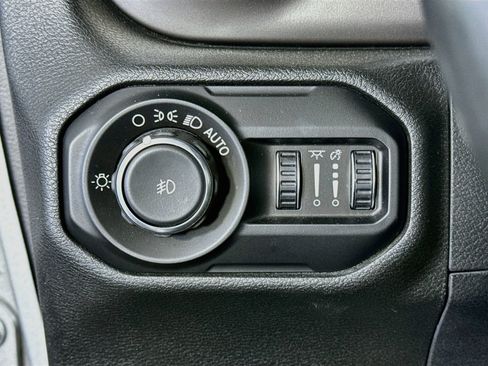 Used 2018 Jeep Wrangler Unlimited Sport S AWD/4WD image 10