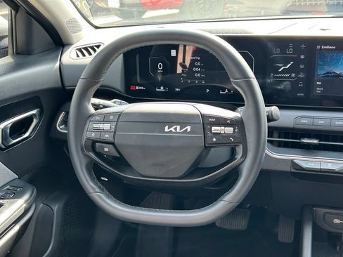 Used 2025 Kia K4 EX FWD image 33