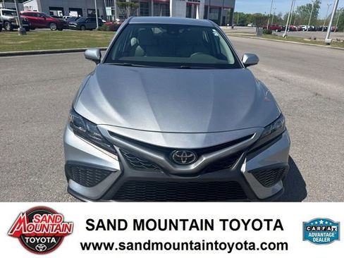Used 2024 Toyota Camry SE w/ Convenience Package image 8