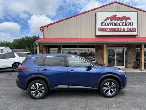Used 2021 Nissan Rogue SV AWD/4WD image 3