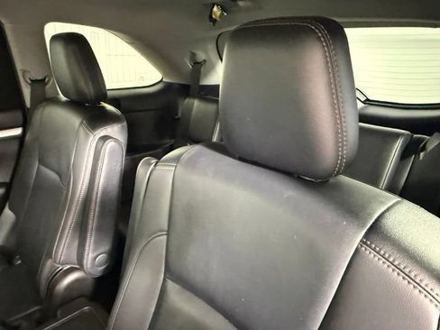Used 2019 Toyota Highlander XLE FWD image 40