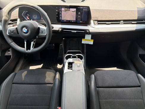 New 2026 BMW X2 xDrive28i w/ M Sport Package AWD/4WD image 3