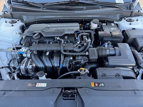New 2026 Hyundai Elantra SEL Sport Premium FWD image 17