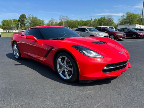Used 2014 Chevrolet Corvette Stingray Coupe RWD image 3
