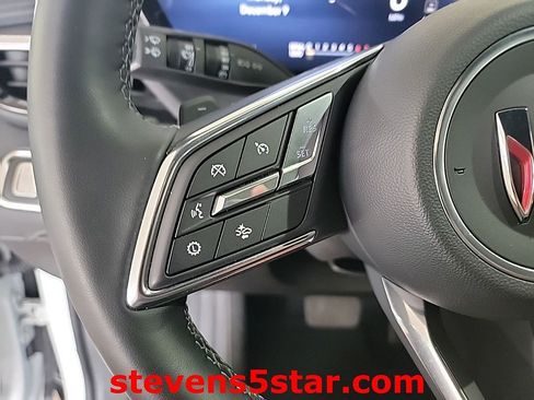 Used 2025 Buick Enclave Sport Touring AWD/4WD image 17