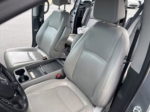 Used 2019 Honda Odyssey Elite image 10