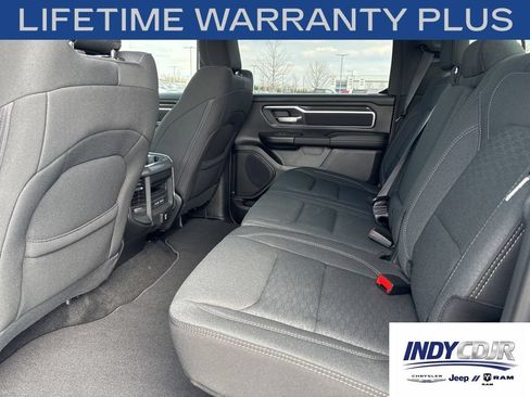 New 2026 RAM 1500 4x4 Crew Cab image 9