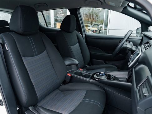 Used 2023 Nissan Leaf SV Plus image 25