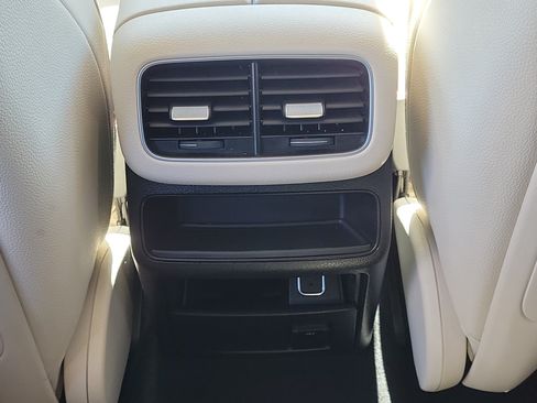 Used 2021 Mercedes-Benz GLE 350 image 13