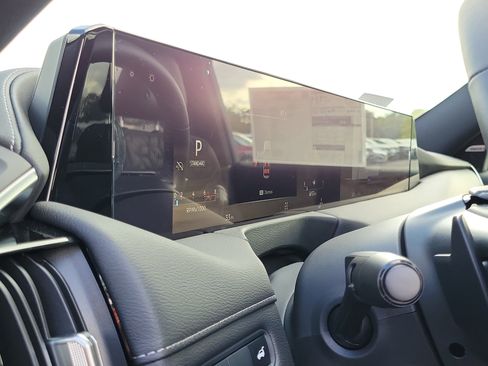 New 2025 Nissan Armada Platinum w/ Convenience Package image 20