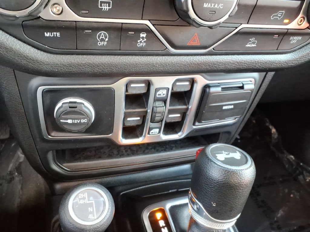 Used 2025 Jeep Wrangler Unlimited Sport AWD/4WD image 22