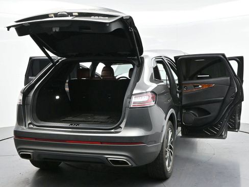 Used 2019 Lincoln Nautilus Reserve AWD/4WD image 46