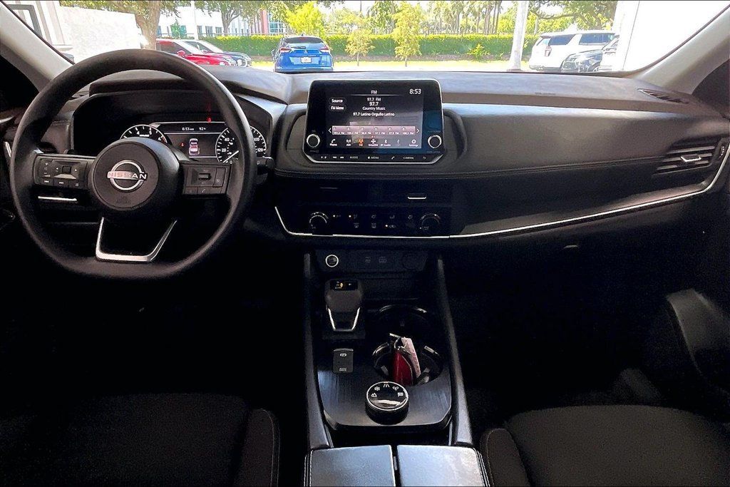 Used 2023 Nissan Rogue S AWD/4WD image 6