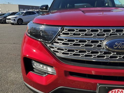 Used 2023 Ford Explorer Limited w/ Limited Technology Package image 2