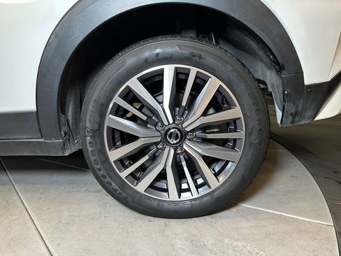 Used 2021 Nissan Kicks SV image 24