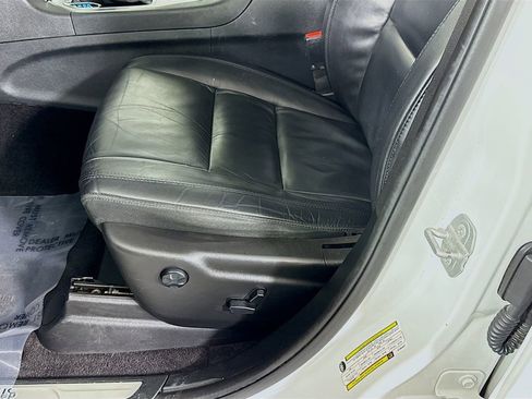 Used 2018 Jeep Grand Cherokee Limited image 25