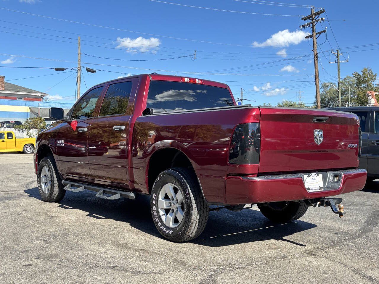 Used 2018 RAM 1500 Express AWD/4WD image 6
