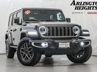 Used 2025 Jeep Wrangler Unlimited Sahara w/ Safety Group AWD/4WD video 1