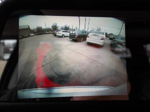 Used 2011 GMC Acadia Denali image 6