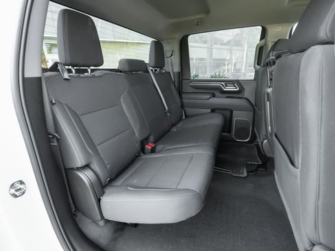 Used 2025 Chevrolet Silverado 2500 LT w/ Convenience Package image 37