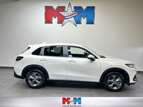 Used 2026 Honda HR-V LX image 1