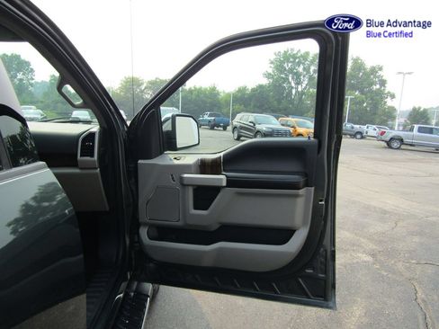 Used 2018 Ford F150 Lariat w/ Equipment Group 502A Luxury AWD/4WD image 43