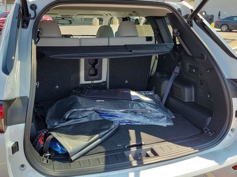 New 2025 Mitsubishi Outlander SEL image 6