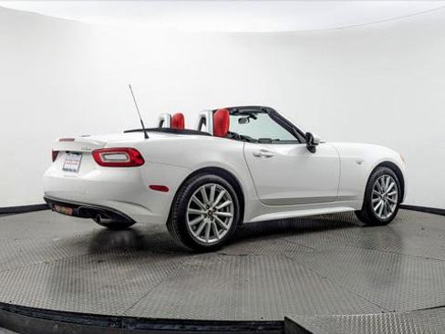 Used 2018 FIAT 124 Spider Lusso image 7
