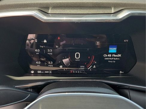 New 2025 GMC Canyon Elevation w/ Convenience Package image 17