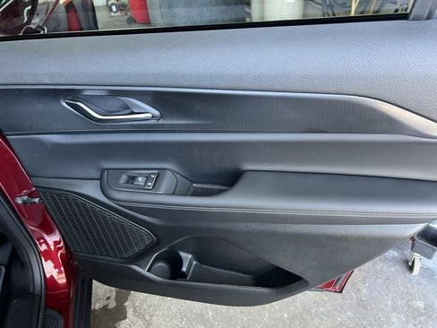 New 2025 Jeep Grand Cherokee L Laredo w/ Luxury Tech Group I image 22