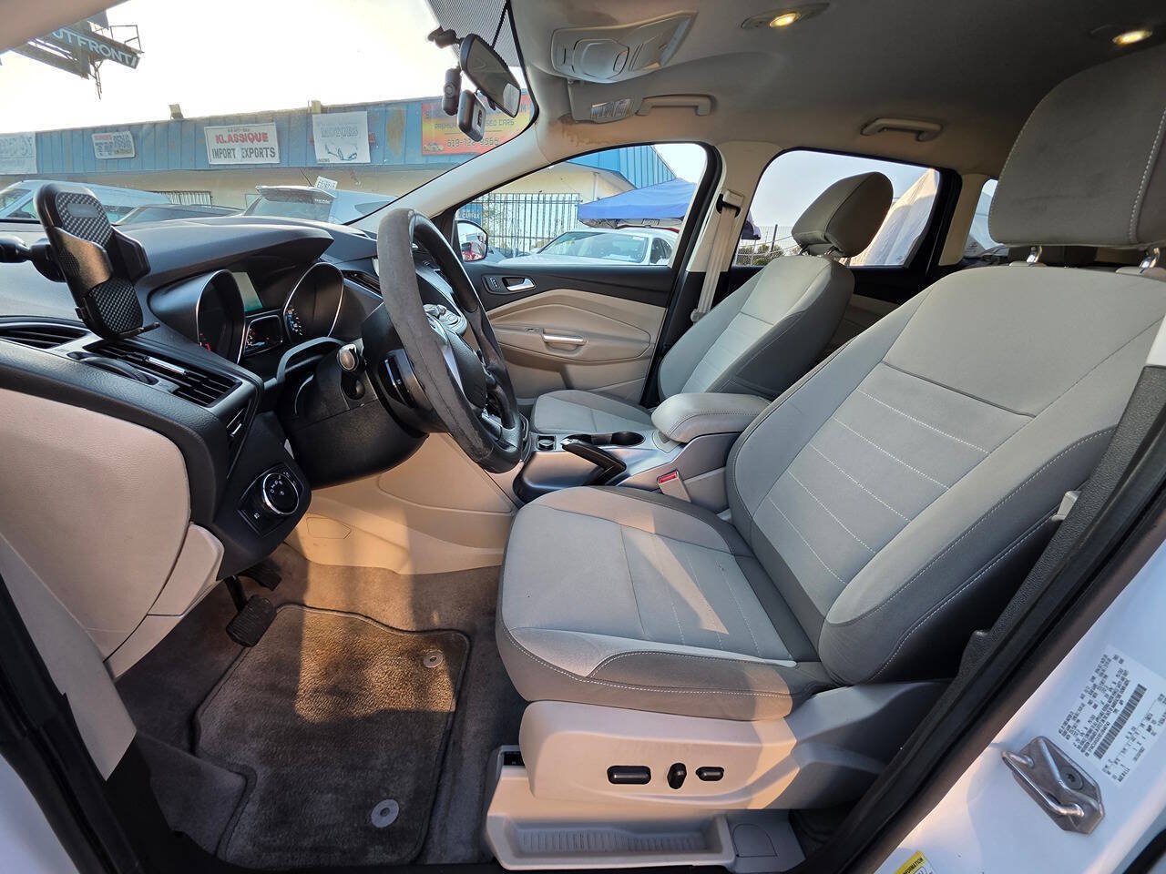 Used 2014 Ford Escape SE w/ Equipment Group 201A FWD image 21