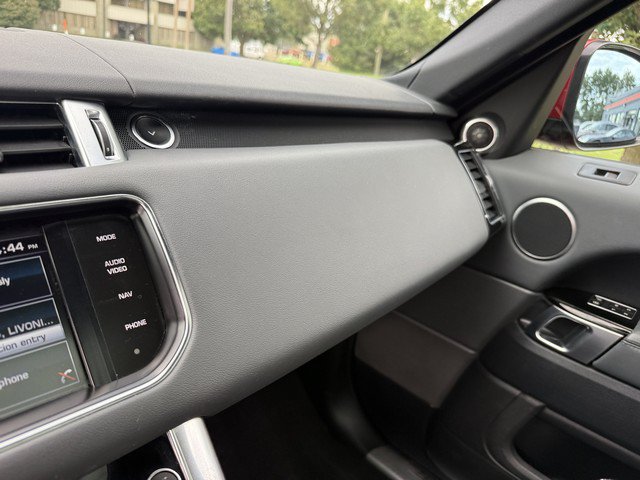 Used 2015 Land Rover Range Rover Sport HSE AWD/4WD image 38