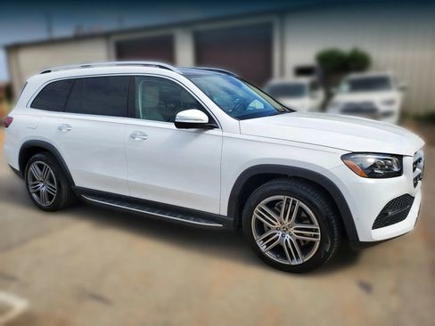 Used 2022 Mercedes-Benz GLS 450 4MATIC image 20