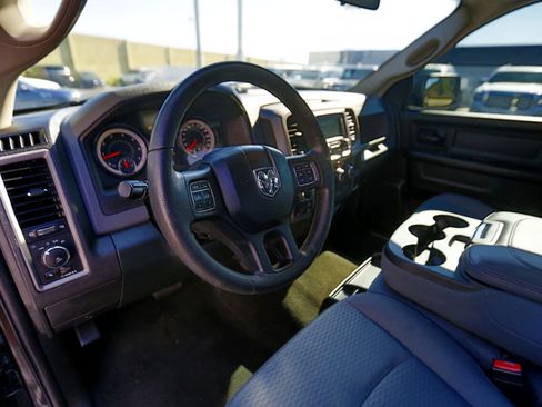 Used 2017 RAM 1500 Express image 4