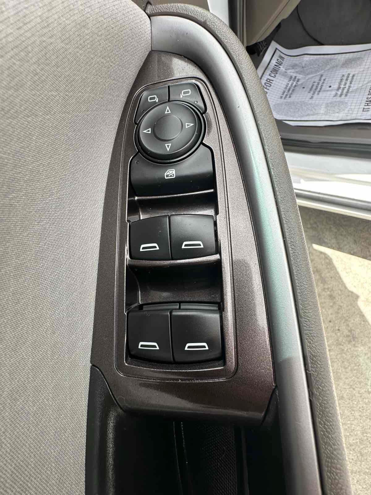 Used 2021 Chevrolet Malibu LS FWD image 20