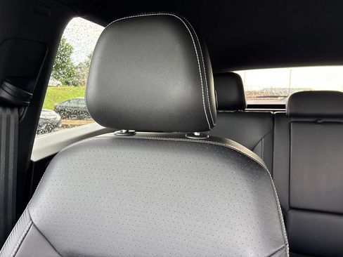 Certified 2023 Volkswagen Atlas Cross Sport SE FWD image 24