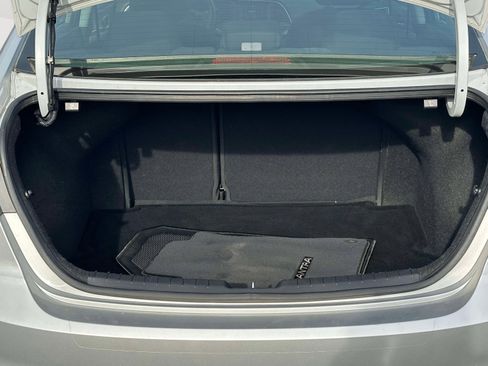 Used 2018 Hyundai Elantra SEL image 34