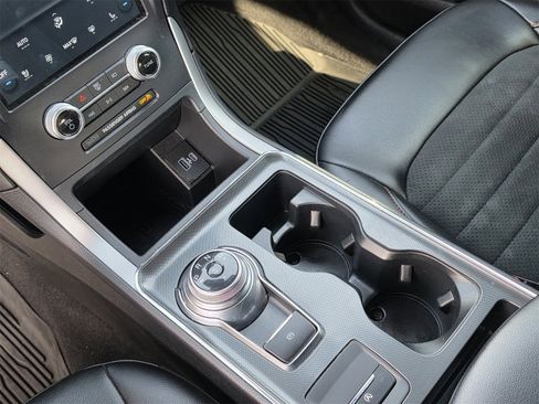 Used 2022 Ford Edge ST-Line image 15