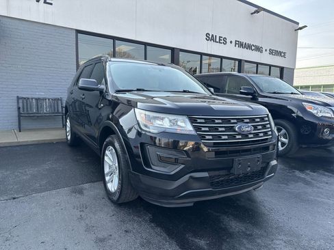 Used 2017 Ford Explorer 4WD image 4