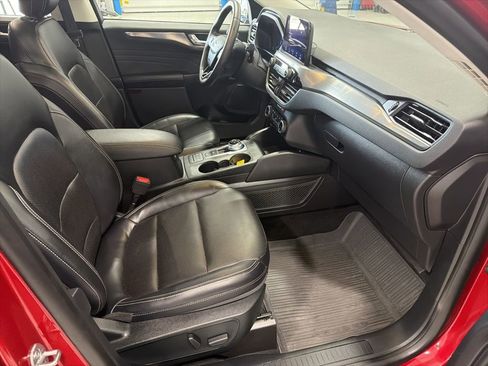 Used 2022 Ford Escape Titanium AWD/4WD image 37