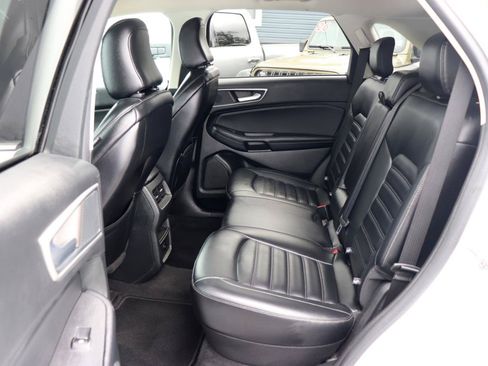 Used 2023 Ford Edge SEL AWD/4WD image 12