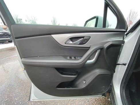 Used 2022 Chevrolet Blazer LT image 21