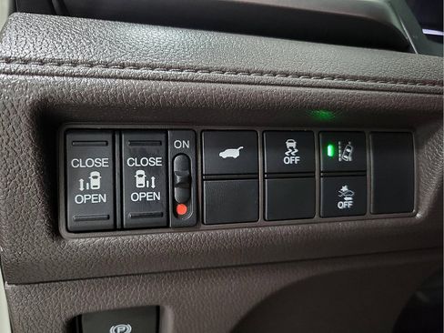 Used 2019 Honda Odyssey EX-L image 17