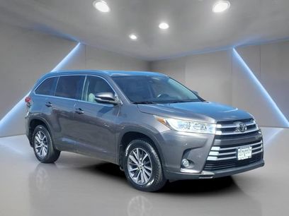 Used 2017 Toyota Highlander XLE