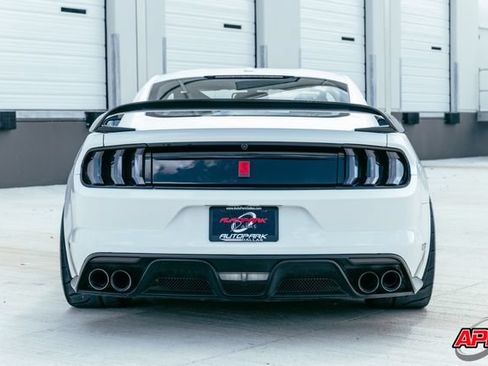Used 2017 Ford Mustang Shelby GT350R w/ GT350R Equipment Group 920A RWD image 18
