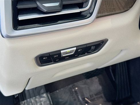 Used 2020 BMW X5 xDrive40i w/ Premium Package image 10