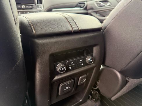 Used 2018 Chevrolet Traverse Premier w/ Redline Edition image 24